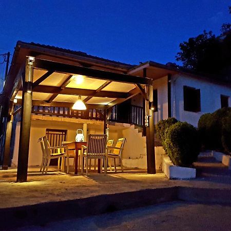 Proias Guesthouse 7Km From Meteora!At Village Vlachava Καλαμπάκα Εξωτερικό φωτογραφία